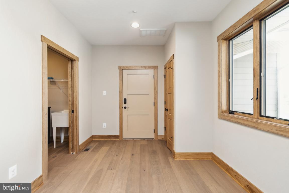 2075 Coon Club Road Westminster, MD 21157 - Photo 25 of 43 Rear foyer.