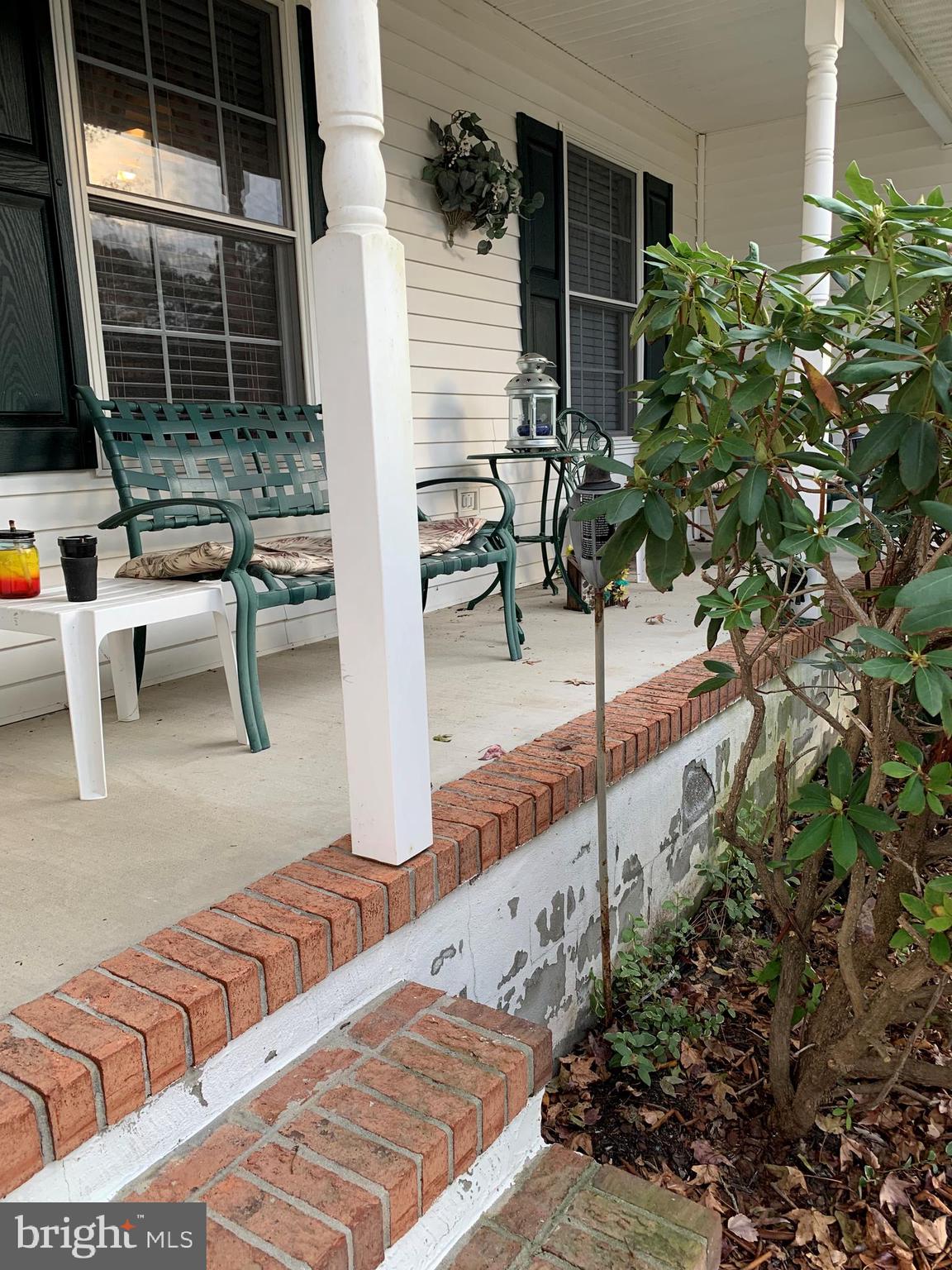 7625 Gumboro Road Pittsville, MD 21850 - Photo 4 of 22 Front porch