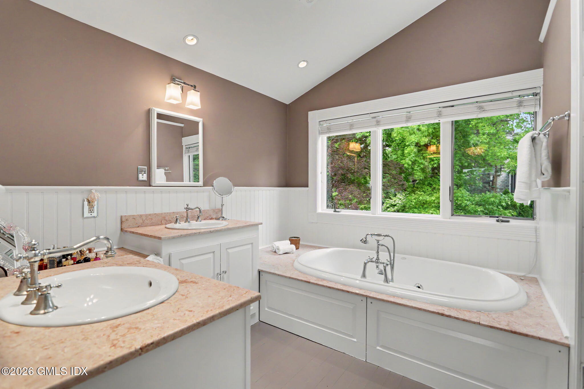 26 Linwood Avenue Riverside, CT 06878 - Photo 18 of 33 36-web-or-mls-26-linwood-ave