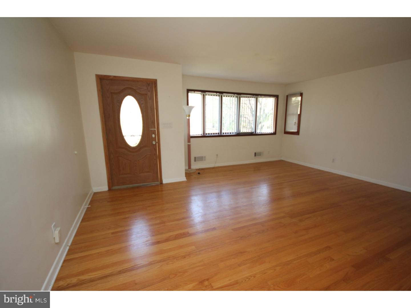 130 Washington Road Princeton Junction, NJ 08550 - Photo 2 of 13