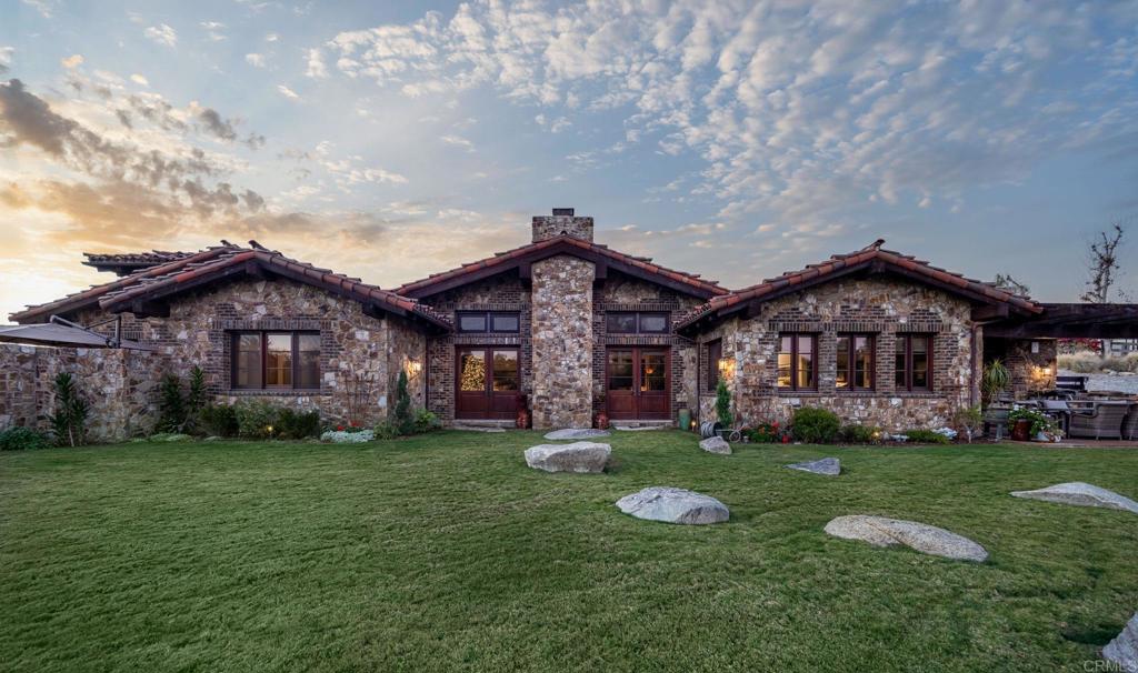 3113 Camino Del Rancho Encinitas, CA 92024 - Photo 3 of 28