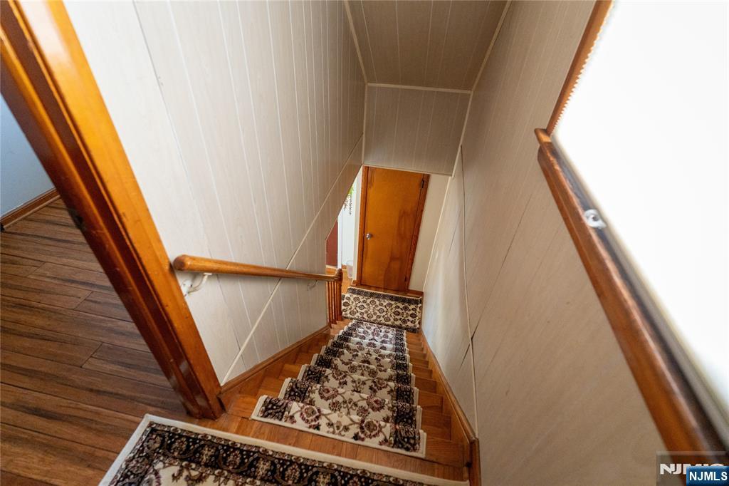 93 Brighton Road Clifton, NJ 07012 - Photo 20 of 32