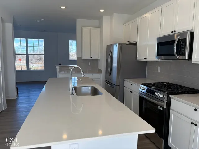 $2,275 | 6672 Halsey Street, Zionsville, IN 46077