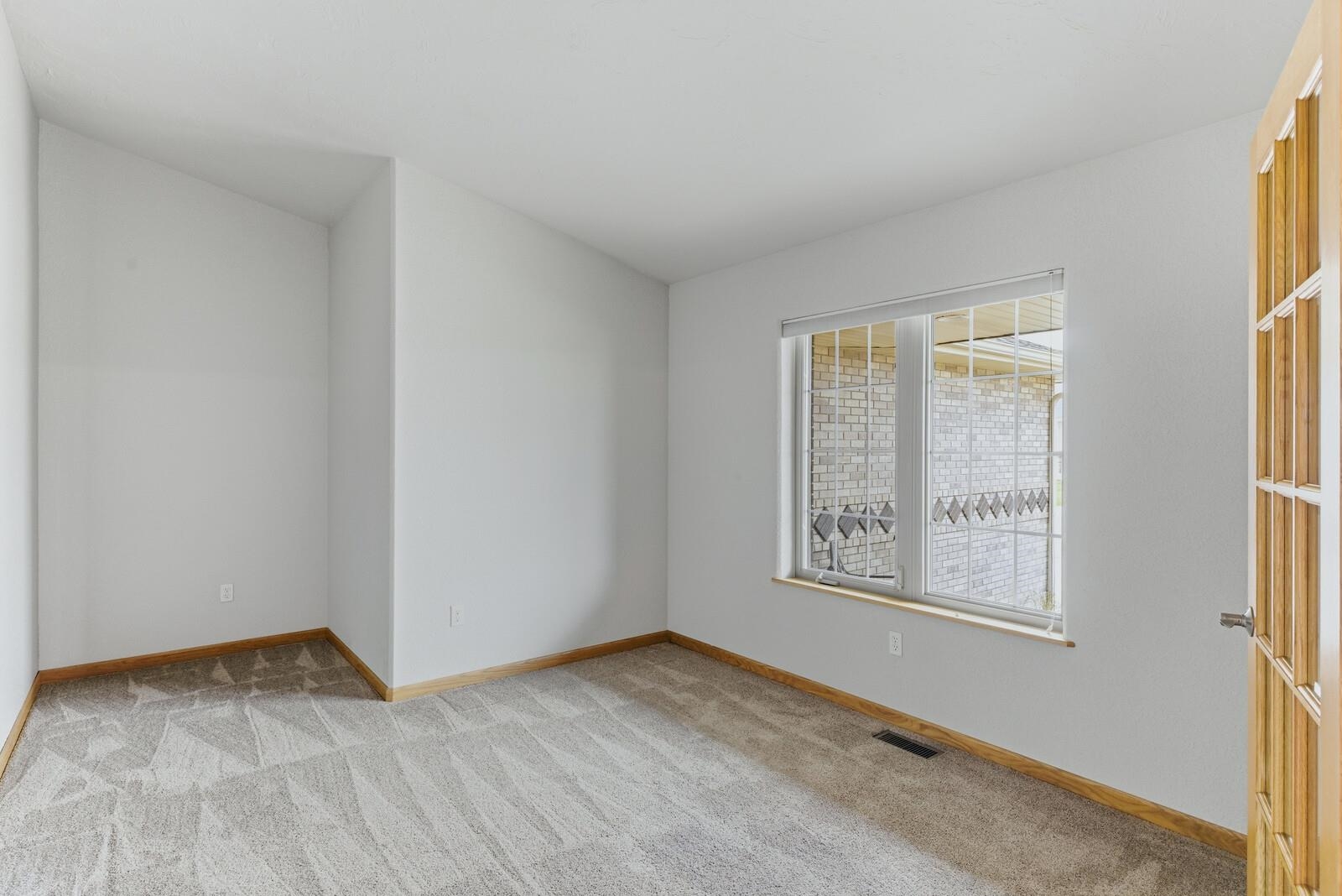 5009 Stoneridge Way Casper, WY 82601 - Photo 13 of 49