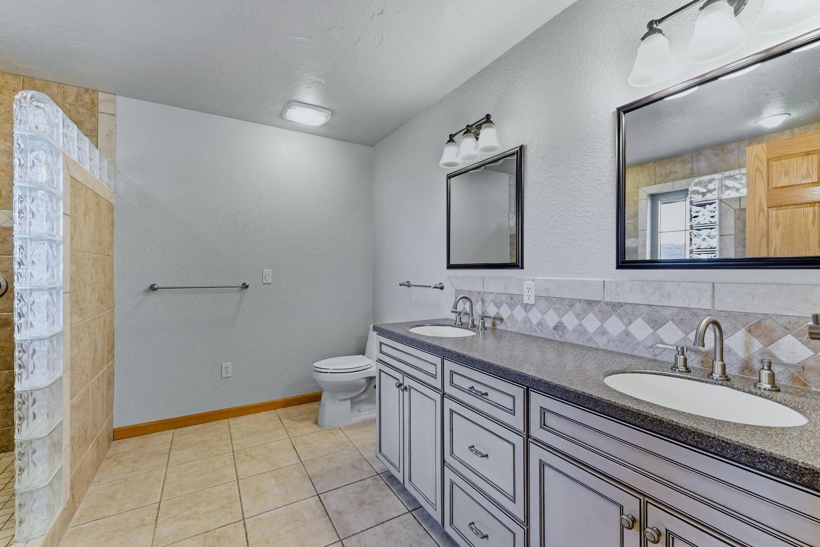 5009 Stoneridge Way Casper, WY 82601 - Photo 23 of 49