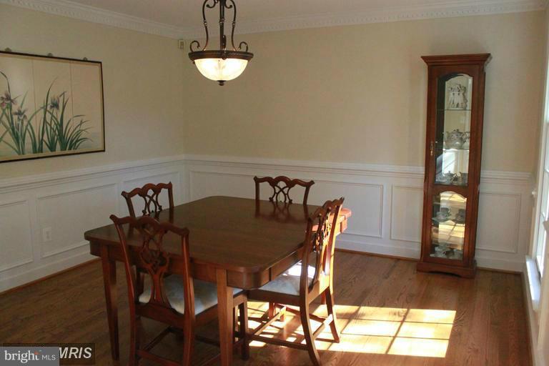 1503 Stuart Road Reston, VA 20194 - Photo 11 of 30 Interior (General)
