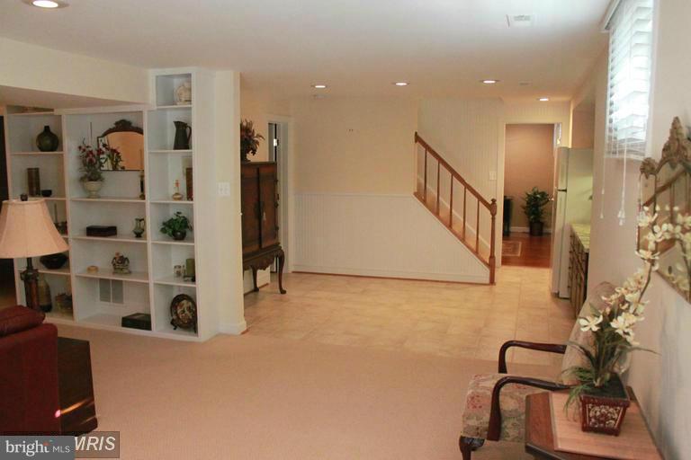 1503 Stuart Road Reston, VA 20194 - Photo 27 of 30 Interior (General)