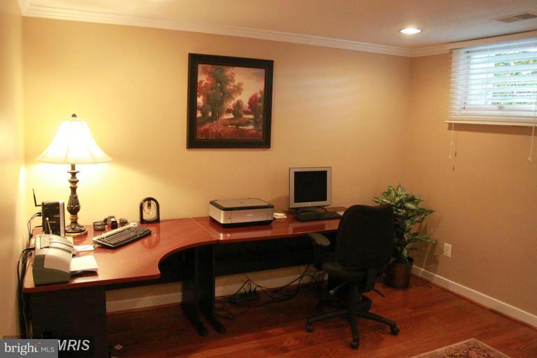 1503 Stuart Road Reston, VA 20194 - Photo 30 of 30 Interior (General)