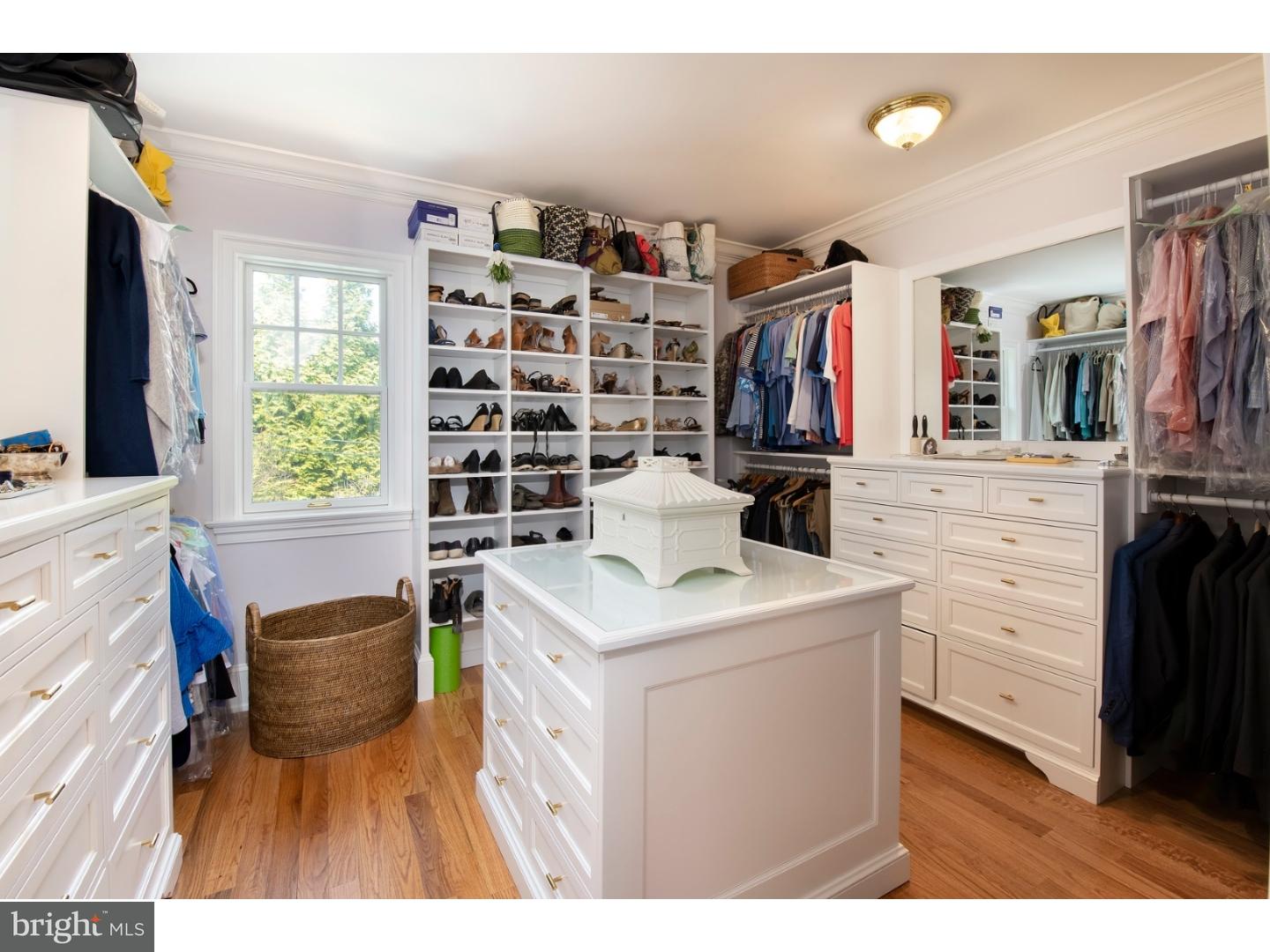 324 Chamounix Road Wayne, PA 19087 - Photo 16 of 25 Walk-in Closet