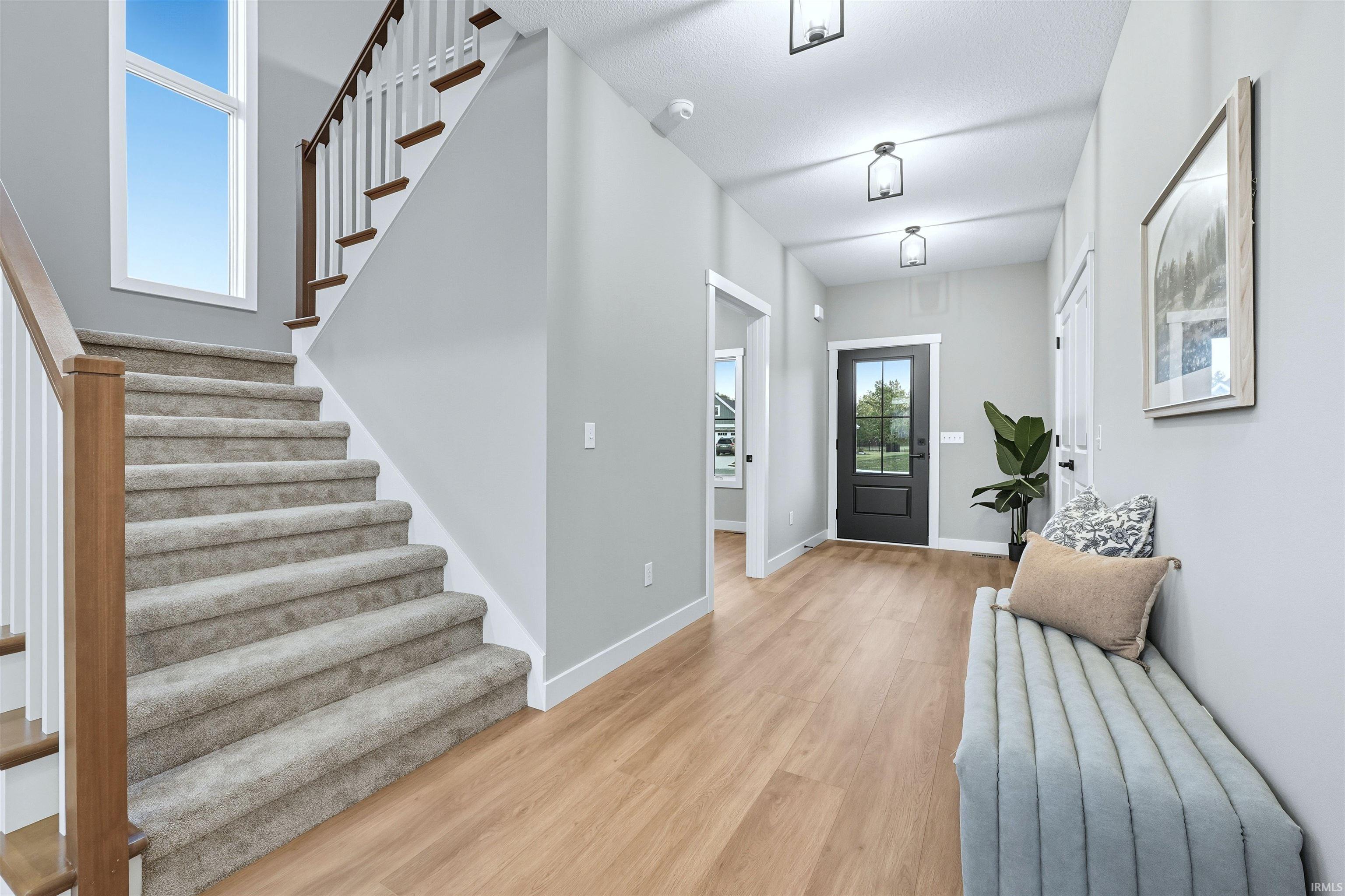 516 Grantham Passage Fort Wayne, IN 46845 - Photo 4 of 30