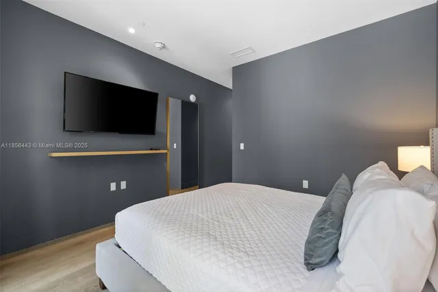 $68,000 | 239 Southwest 9th Street, Unit 305, Miami, FL 33130