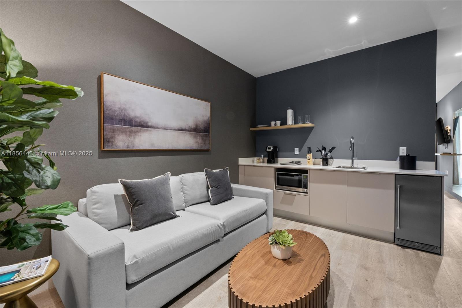 239 Southwest 9th Street, Unit 305 Miami, FL 33130 - Photo 2 of 20