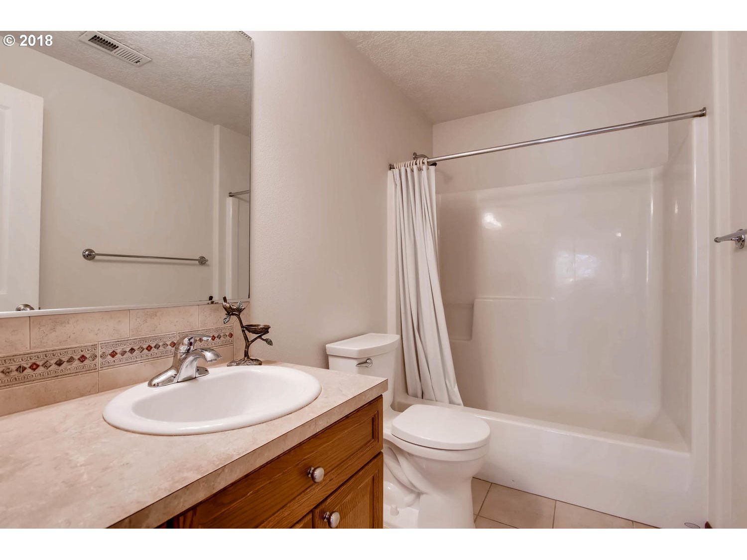4549 Southeast Powell Valley Road Gresham, OR 97080 - Photo 22 of 27 Bathroom