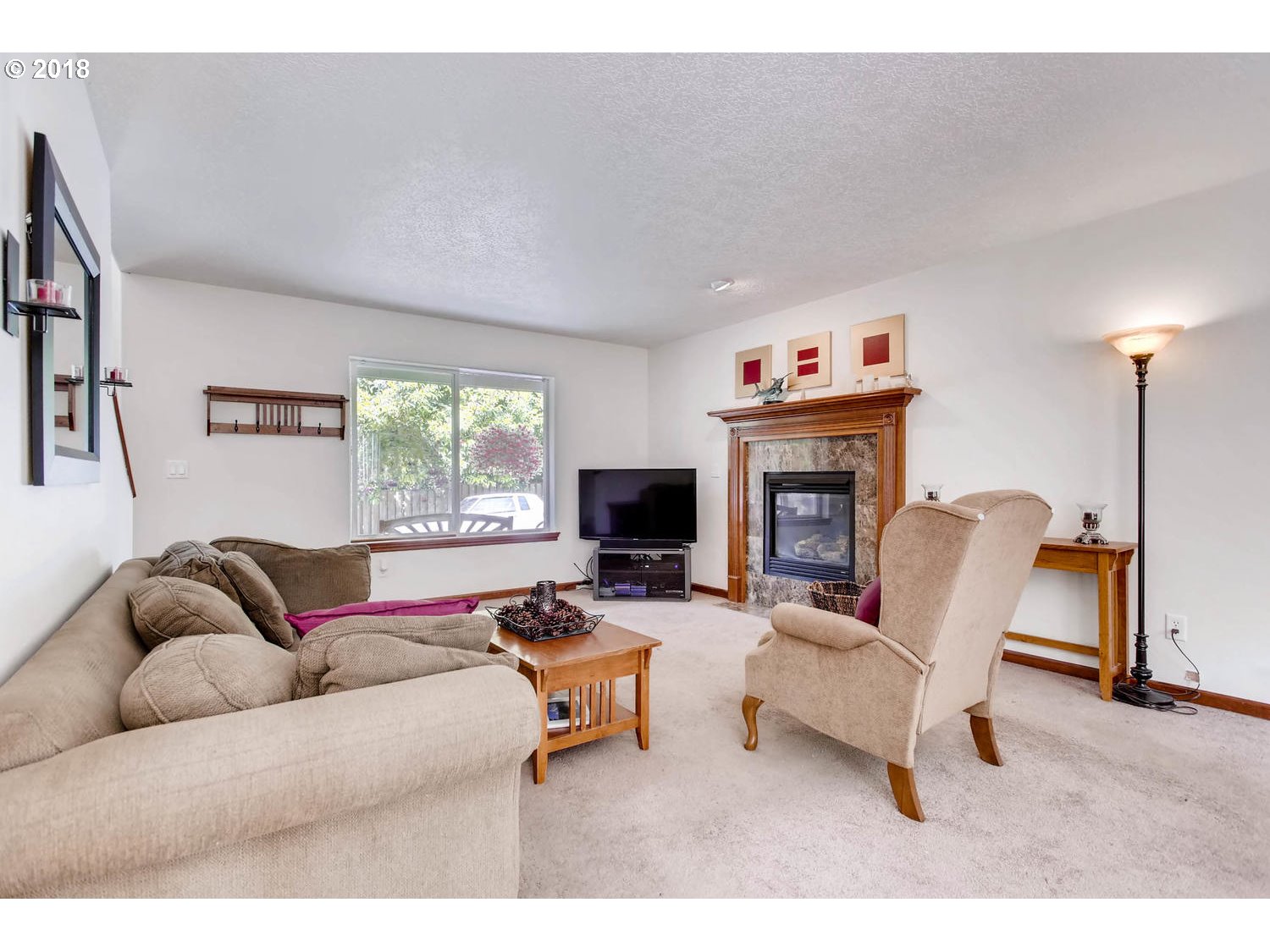 4549 Southeast Powell Valley Road Gresham, OR 97080 - Photo 7 of 27 Great Room