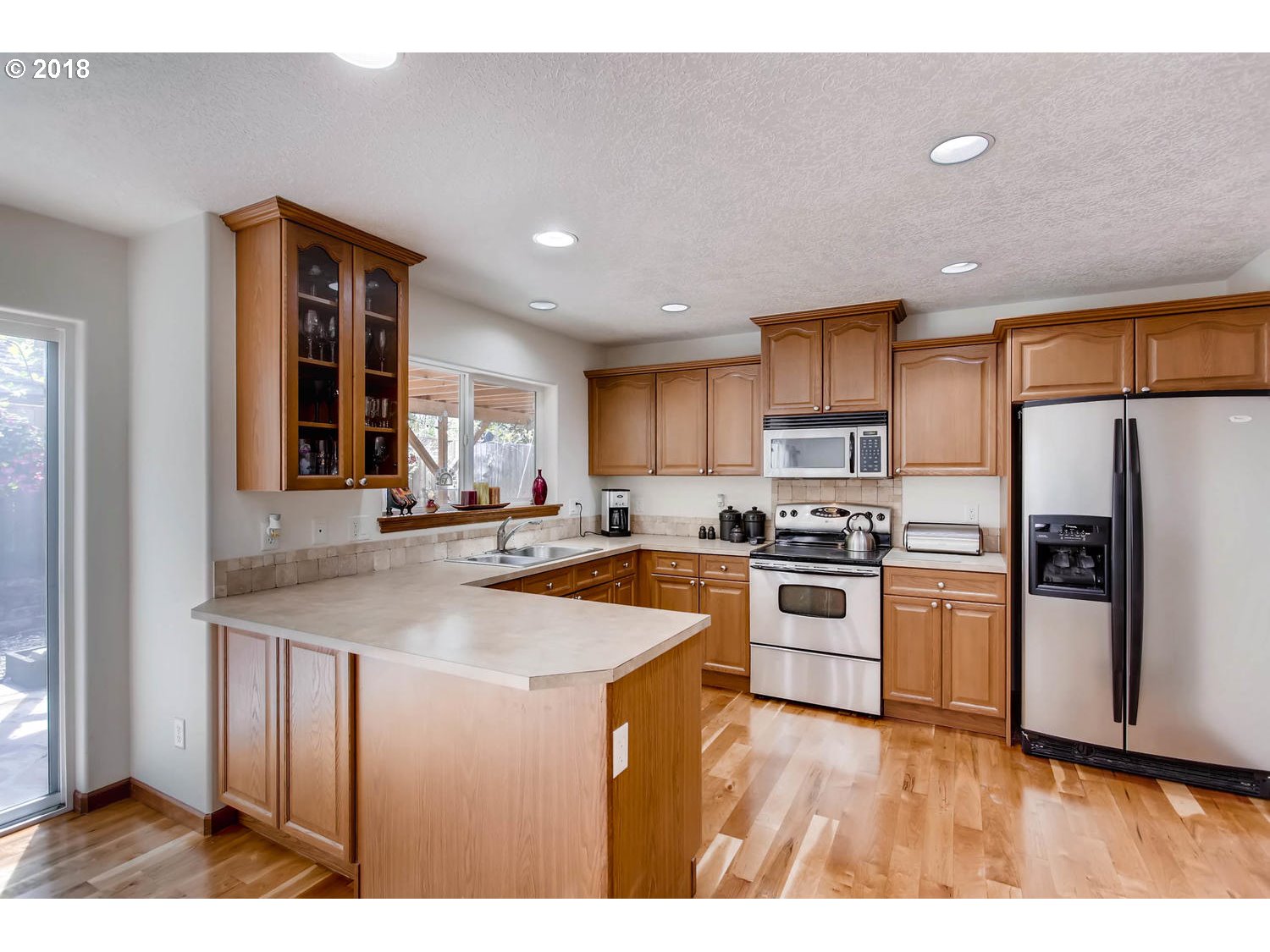 4549 Southeast Powell Valley Road Gresham, OR 97080 - Photo 9 of 27 Kitchen