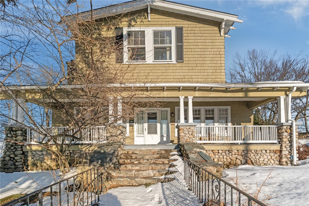 87 Kermit Street Woonsocket, RI 02895 - Photo 4 of 44