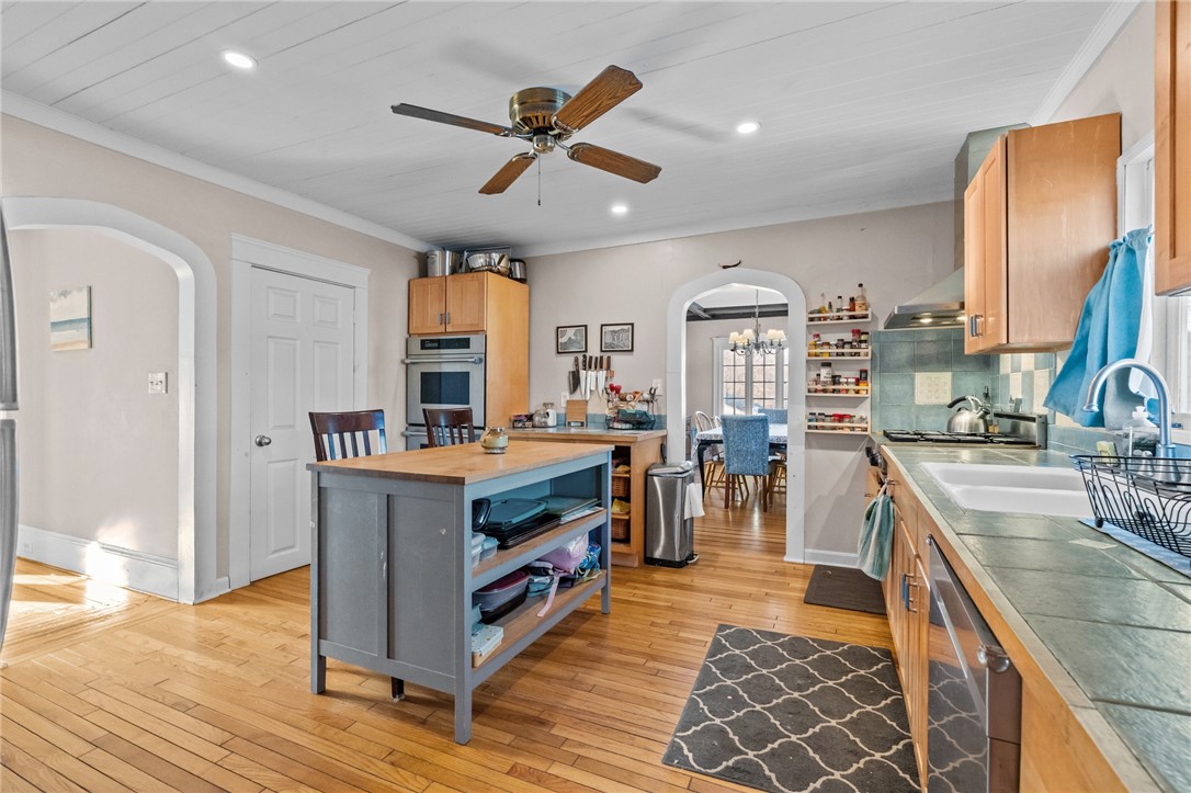 87 Kermit Street Woonsocket, RI 02895 - Photo 6 of 44