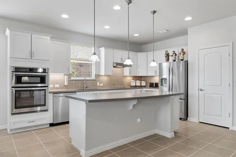 $472,000 | 8072 Harlow Lane, Frisco, TX 75036