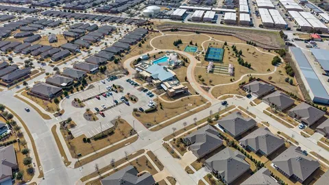 $472,000 | 8072 Harlow Lane, Frisco, TX 75036