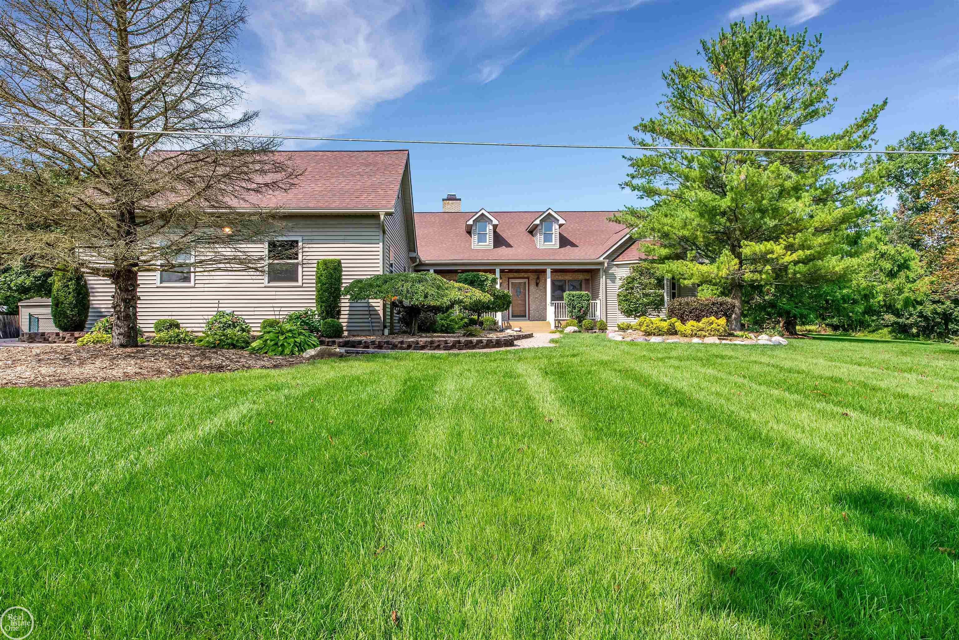 54465 Fairchild Road Macomb, MI 48042 - Photo 10 of 53 50120423-9.JPG
