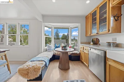 $1,029,000 | 4425 Norton Avenue, Oakland, CA 94602