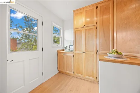 $1,029,000 | 4425 Norton Avenue, Oakland, CA 94602