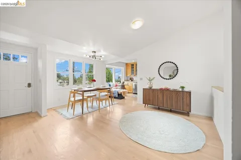 $1,029,000 | 4425 Norton Avenue, Oakland, CA 94602