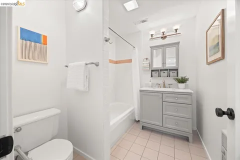 $1,029,000 | 4425 Norton Avenue, Oakland, CA 94602