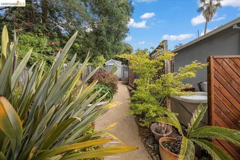 $1,029,000 | 4425 Norton Avenue, Oakland, CA 94602