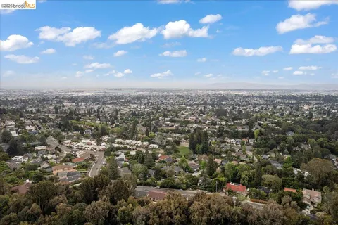 $1,029,000 | 4425 Norton Avenue, Oakland, CA 94602