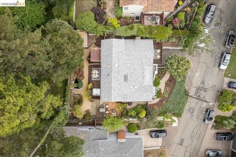 $1,029,000 | 4425 Norton Avenue, Oakland, CA 94602