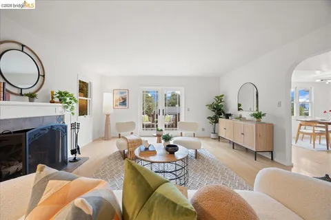 $1,029,000 | 4425 Norton Avenue, Oakland, CA 94602