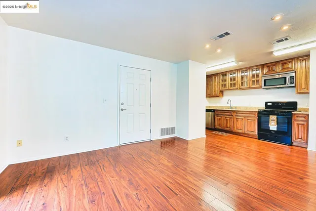 $249,000 | 222 Piedmont Lane, Pittsburg, CA 94565