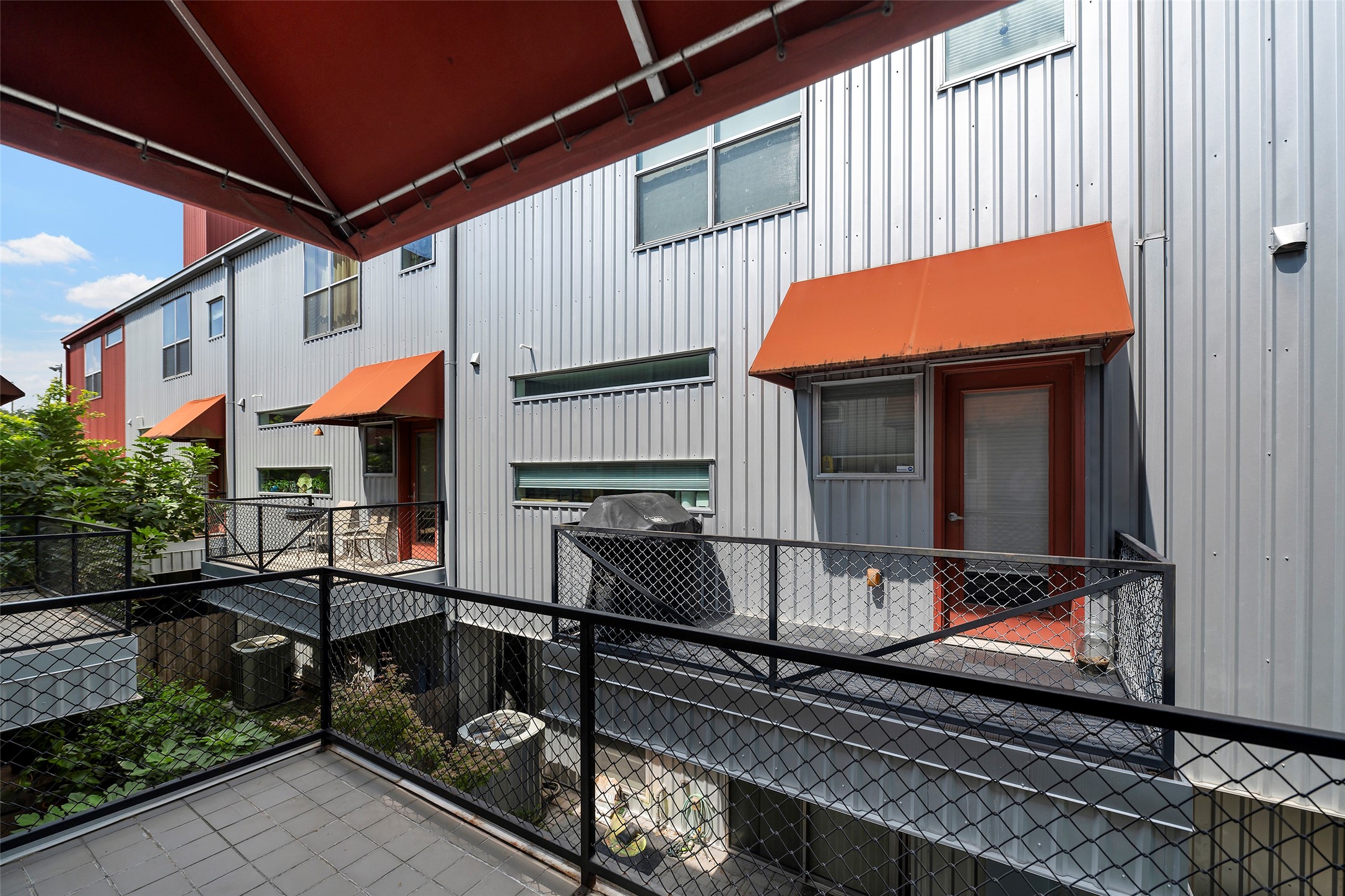 3018 Commerce Street Houston, TX 77003 - Photo 12 of 34 a view of house with a patio