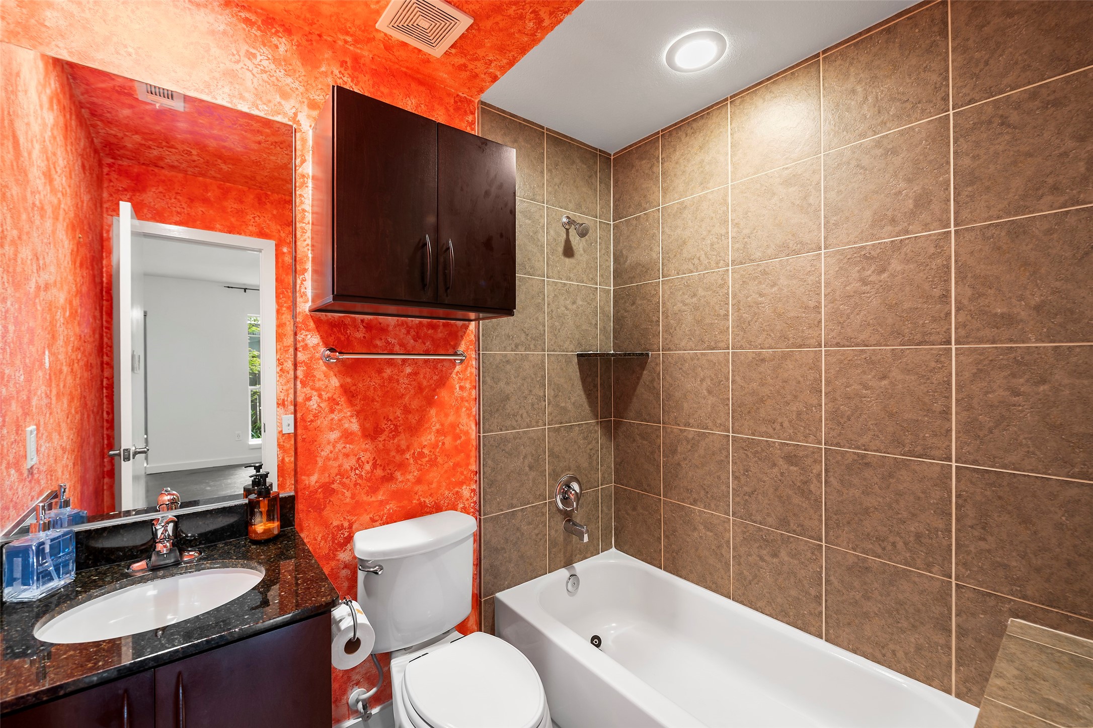 3018 Commerce Street Houston, TX 77003 - Photo 22 of 34 a bathroom with a sink toilet and shower