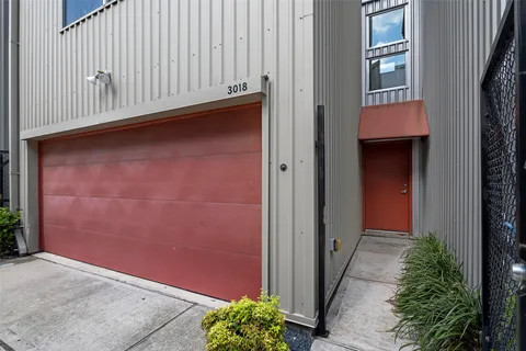 $339,999 | 3018 Commerce Street, Houston, TX 77003