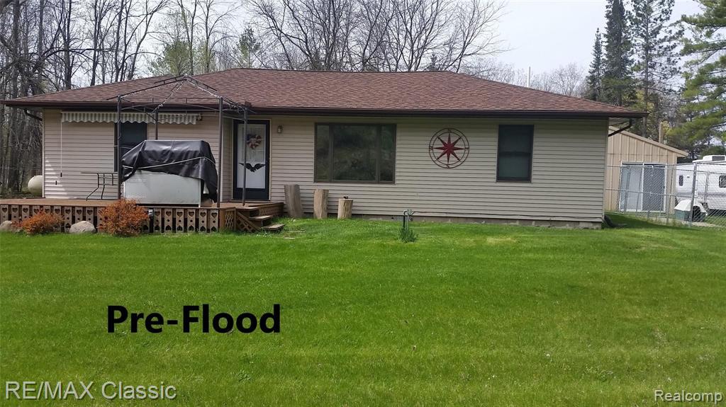 1199 Radov Road Gladwin, MI 48624 - Photo 2 of 55