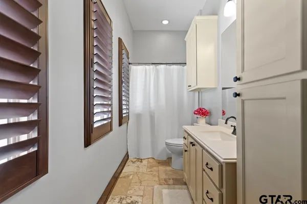 $908,400 | 2907 Stewart Way, Tyler, TX 75709