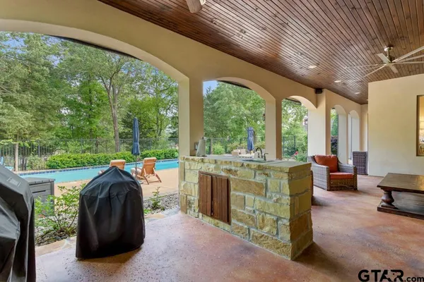 $908,400 | 2907 Stewart Way, Tyler, TX 75709