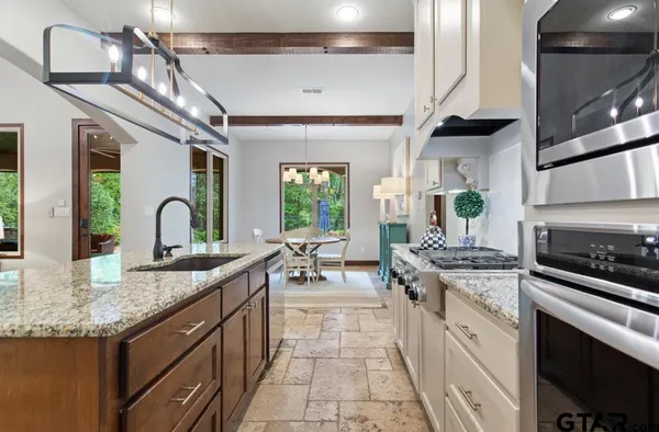 $908,400 | 2907 Stewart Way, Tyler, TX 75709