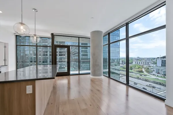 $4,200 | 1212 Demonbreun Street, Unit 1002 (B2) CORNER, Nashville, TN 37203