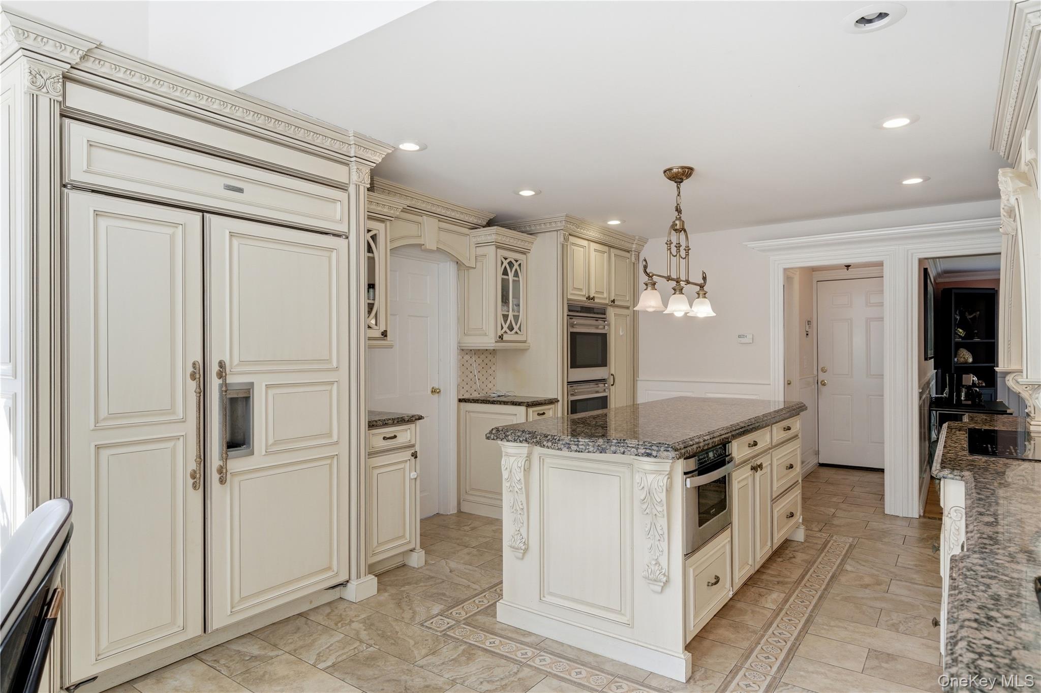 199 Cold Spring Road Syosset, NY 11791 - Photo 11 of 48