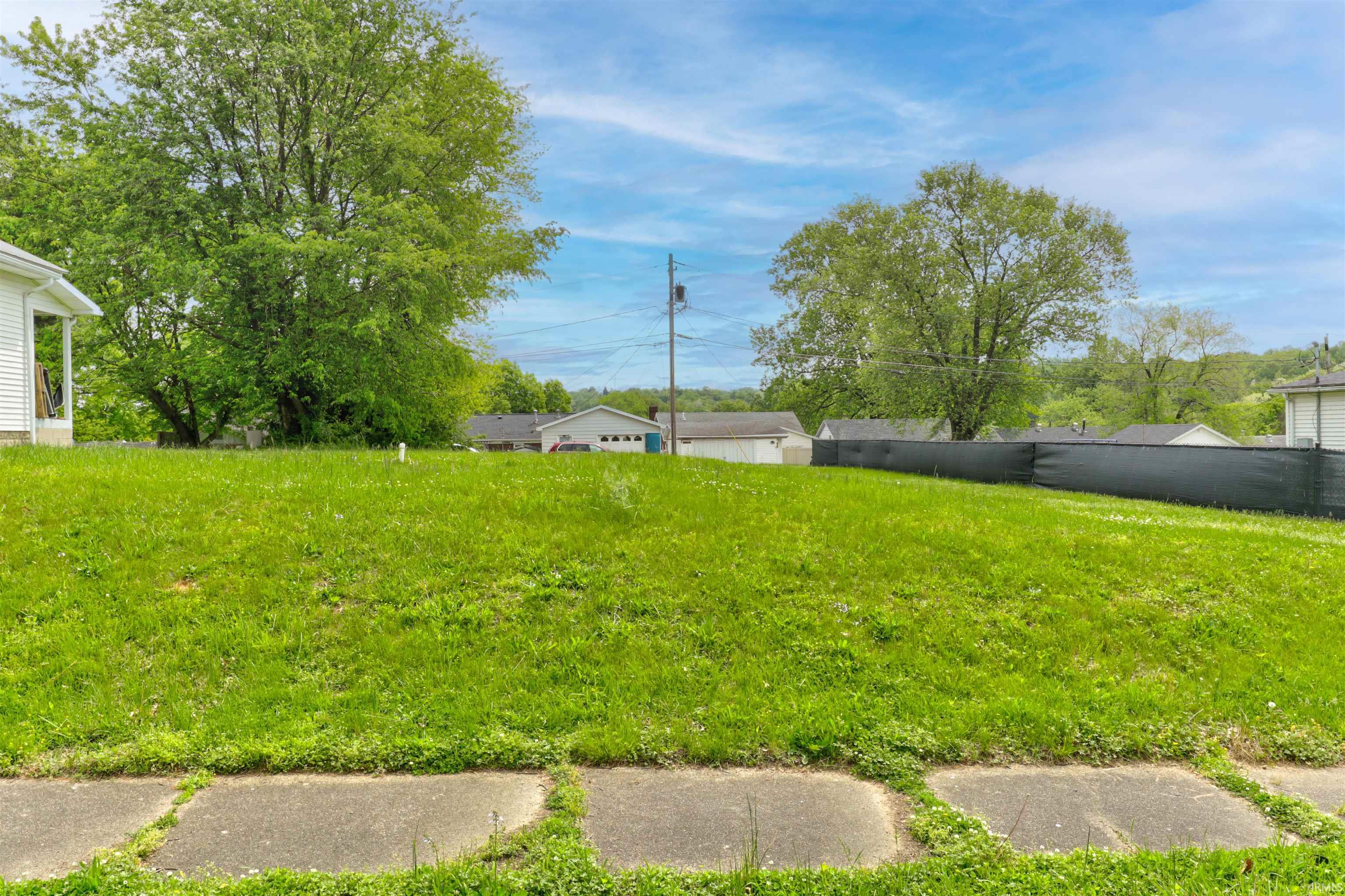 422 13th Street Tell City, IN 47586 - Photo 2 of 8