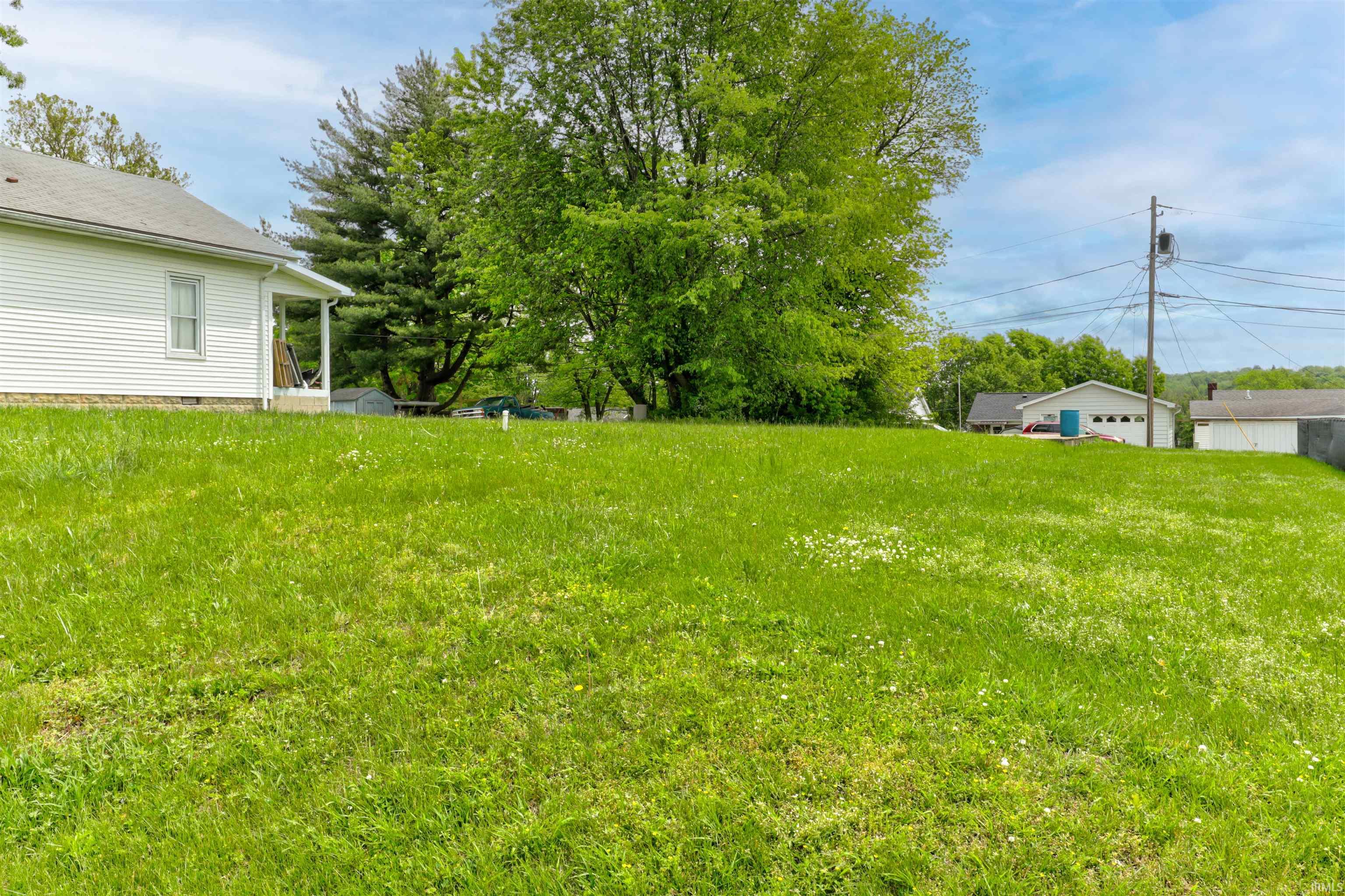 422 13th Street Tell City, IN 47586 - Photo 3 of 8