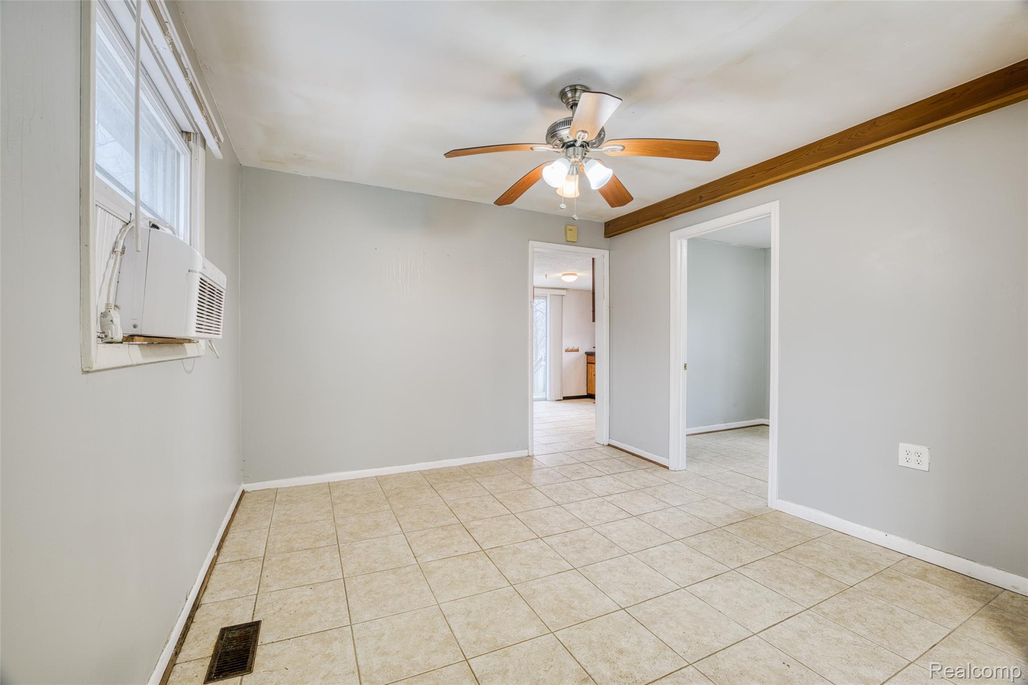 23675 Novi Road Novi, MI 48375 - Photo 9 of 34 image-11.jpg