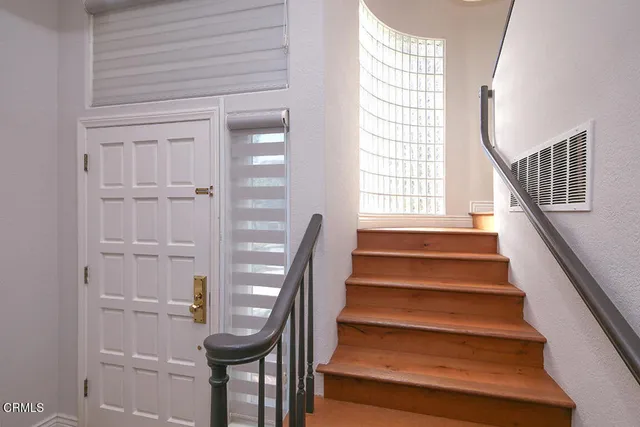 $1,888,000 | 925 Calle Del Pacifico, Glendale, CA 91208