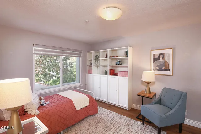 $1,888,000 | 925 Calle Del Pacifico, Glendale, CA 91208