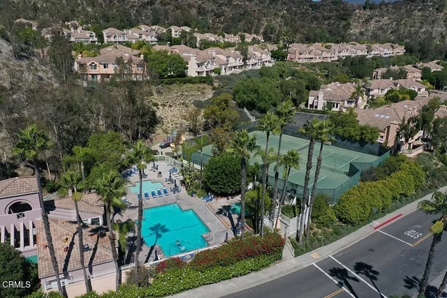 $1,888,000 | 925 Calle Del Pacifico, Glendale, CA 91208