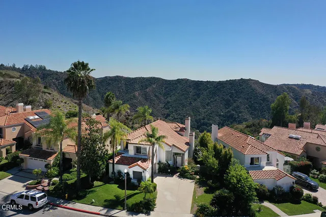 $1,888,000 | 925 Calle Del Pacifico, Glendale, CA 91208