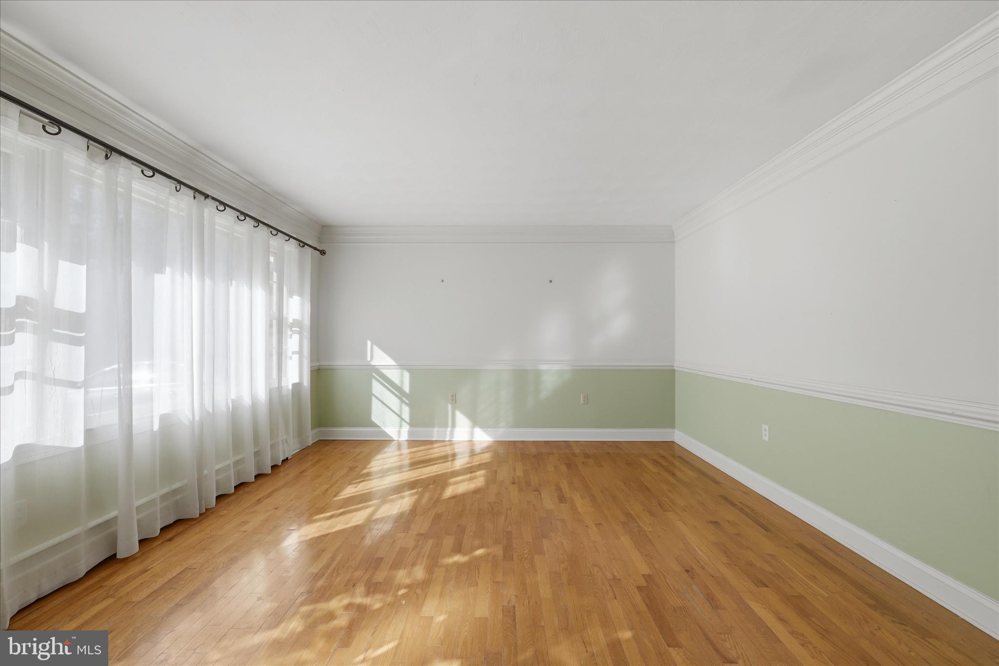 163 Dicks Hollow Road Winchester, VA 22603 - Photo 7 of 60 Living Room